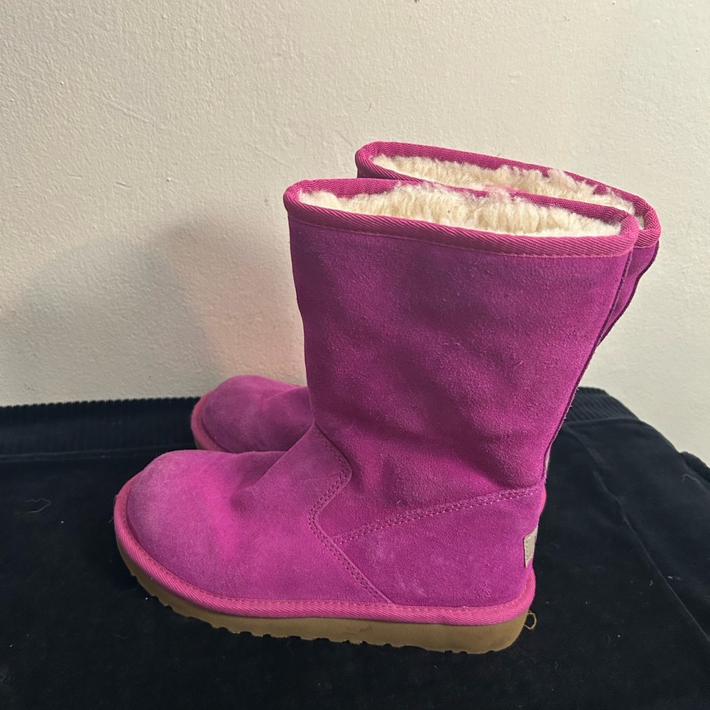 UGG Bright Pink Boots with Cream Lining Sz 2